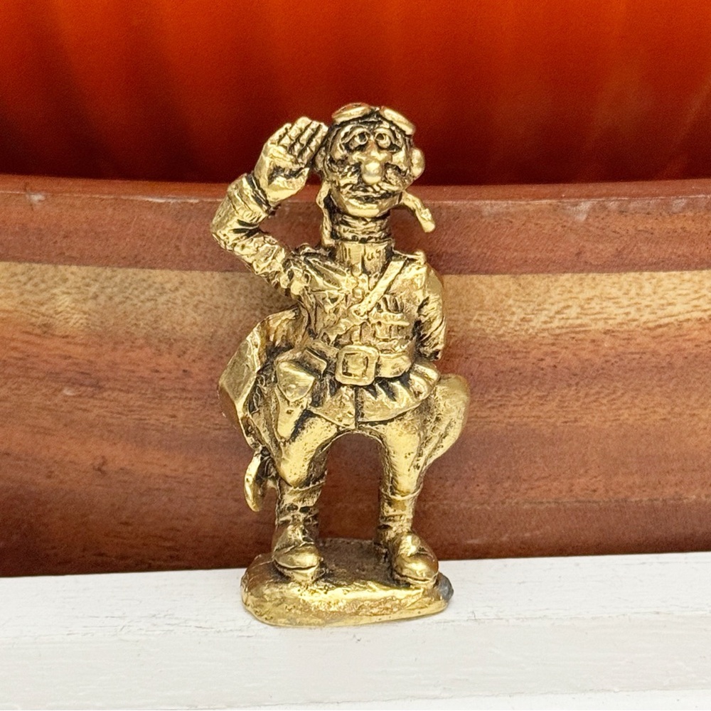 Vintage Rawcliffe World of Pewter WWII Aviation Pilot Figurine Gold Tone
